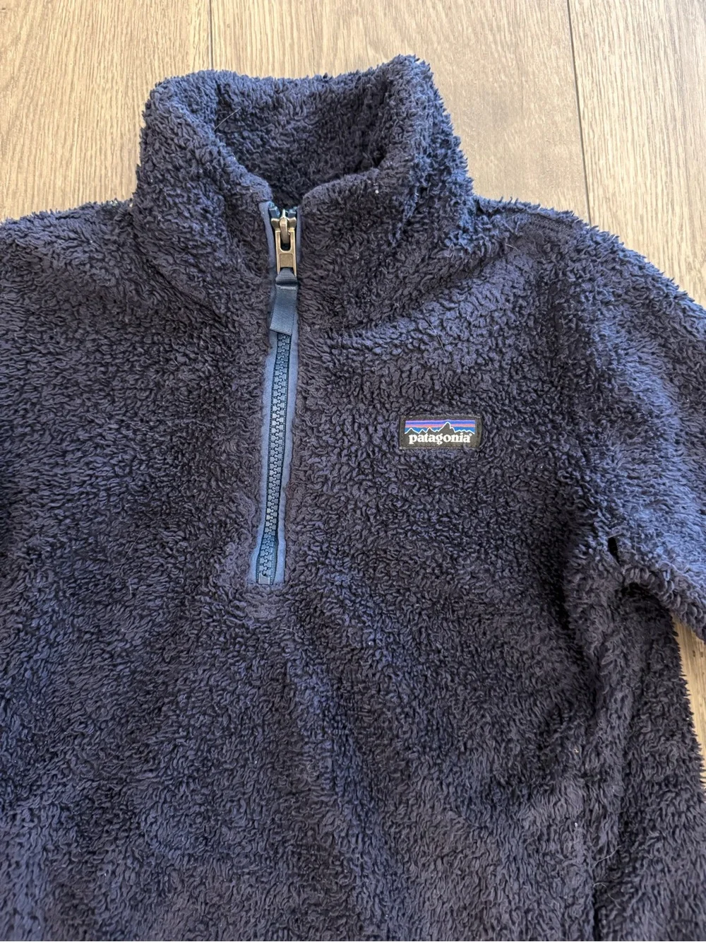 Patagonia Navy Blue Sherpa Fleece Kids Size: Small (7-8) Jacket **Signs Of Wear.